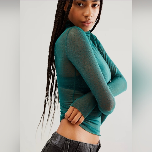 Free People On The Dot Layering Top NWT - Picture 2 of 8